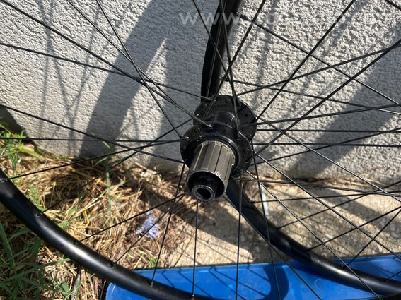 Paire de roues vélo route gravel 29 pouces 700 12x100 / 12x142 disques IS6 - 2