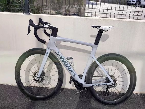Vélo route Venge sw da di2 t56