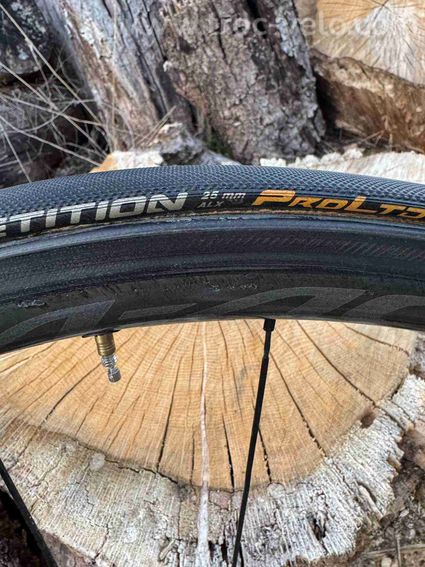 Roue avant Dura Ace C36 à boyaux freinage patins - 2