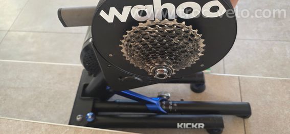 Wahoo KICKR v3 Home Trainer connecté – Excellent état + Pack Complet - 4