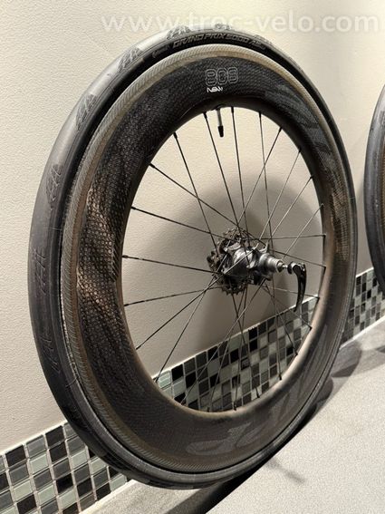 Trek Madone 9.5 2017 avec Zipp 808 NSW - 5