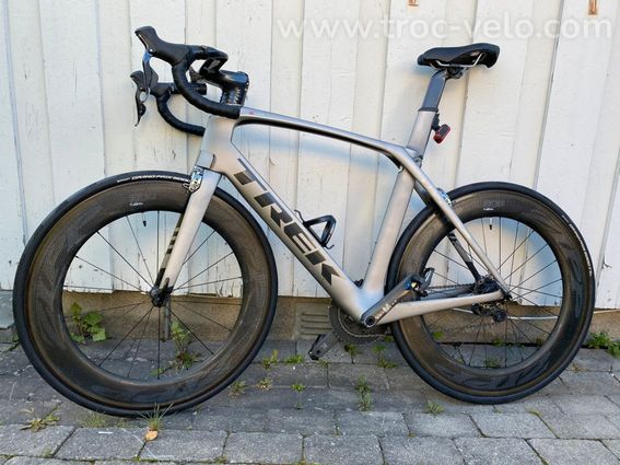 Trek Madone 9.5 2017 avec Zipp 808 NSW - 10