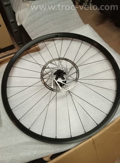 Paires de roues SPECIALIZED Traverse Alloy - 6