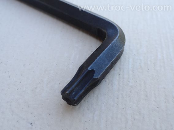 Outil clé longue coudée TORX T30 acier de qualité neuve - 9