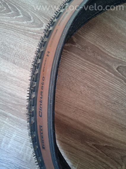Pneu gravel