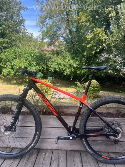 KTM myroon taille L - 2