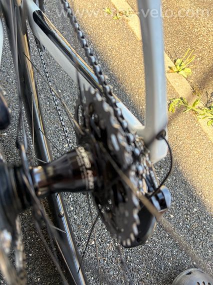 COLNAGO V4RS faible kilométrage et suréquipé.  - 8