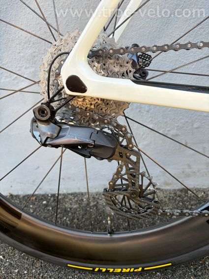 COLNAGO V4RS faible kilométrage et suréquipé.  - 10