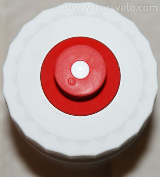 Bidon vélo - marque "TACX" - team "TUDOR" - 550ml - blanc/rouge - 2