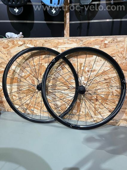 Paire roues Enve 2.3