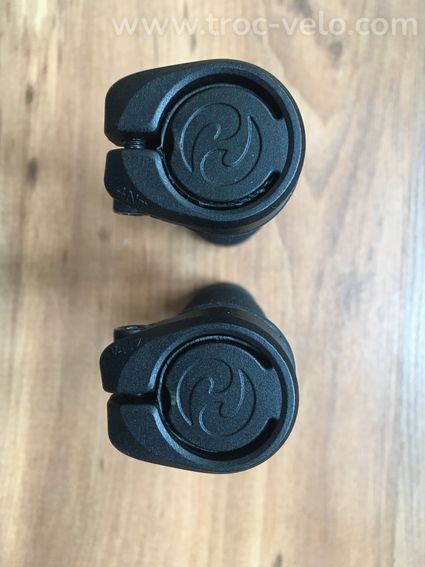 Lot cintre potence poignées selle Fahrrad / VSF Fahrradmanufaktur T500 NEUFS - 10