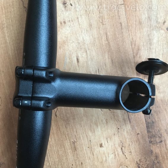 Lot cintre potence poignées selle Fahrrad / VSF Fahrradmanufaktur T500 NEUFS - 3