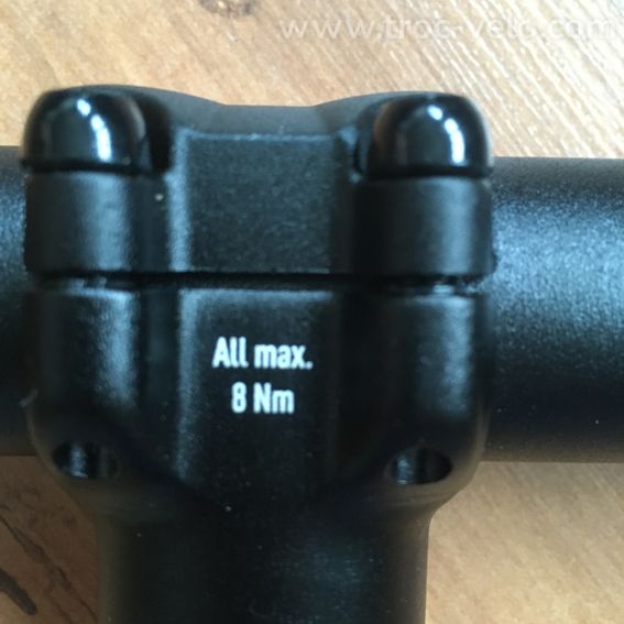 Lot cintre potence poignées selle Fahrrad / VSF Fahrradmanufaktur T500 NEUFS - 4