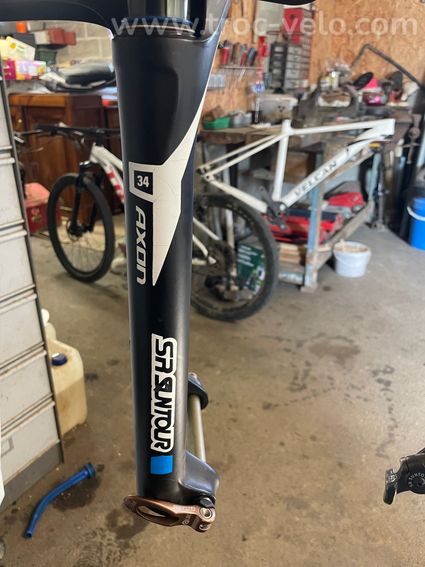 Fourche sr suntour Axon 34 carbone - 3