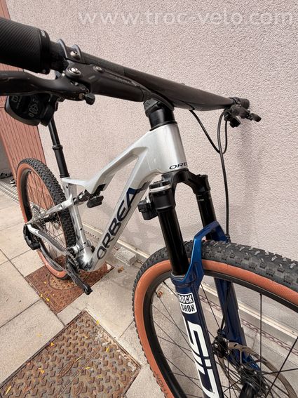 Orbea Oiz M team axs flight attendant - 5