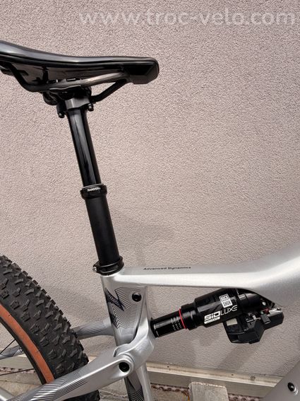 Orbea Oiz M team axs flight attendant - 6