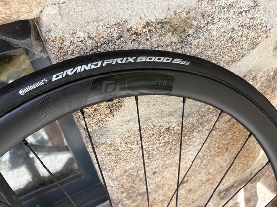 Paire de roues carbone Syncros Capital 1.0+ Cassette Ultegra 12v - 10