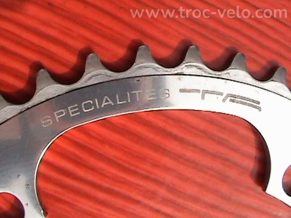 Plateau campagnolo 130mm (44/45 dents) 9/10/11 vitesses - 3