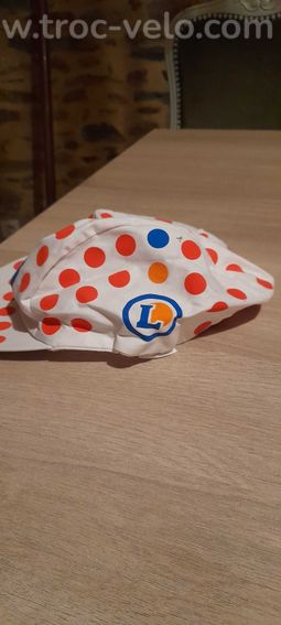 Casquette a pois rouge - 3