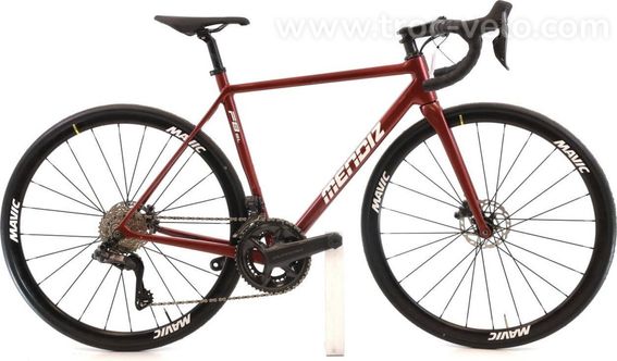 Produit Reconditionne Mendiz F8 Sl 05 Di2 12v Rouge Velo De Route Tres Bon Etat