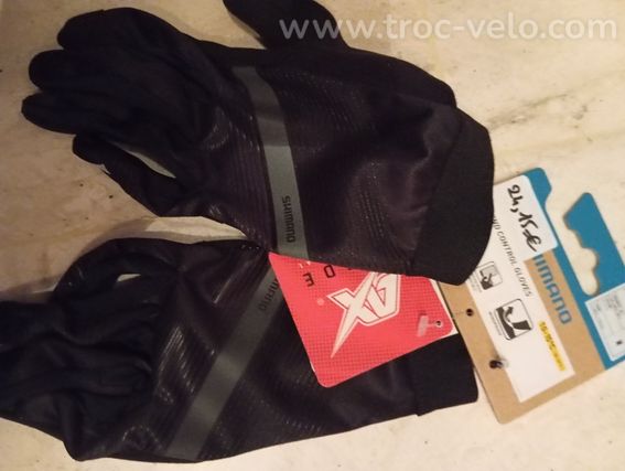 GAnts neufs SHIMANO Wind control glove taille M