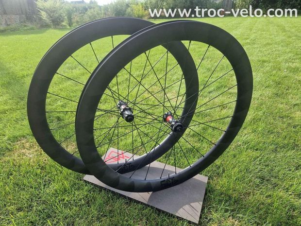 Roues Carbone route disc 50mm - 1