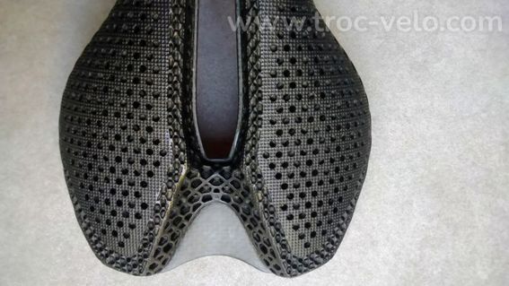 Selle 3D carbone T802 Newton - 2