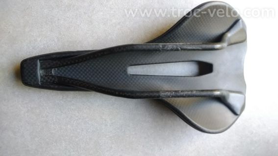 Selle 3D carbone T802 Newton - 4