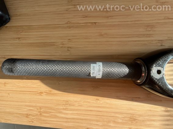 Fourche Specialized S-Works carbone 700C – pivot carbone 1⅛" – 120 € - 6