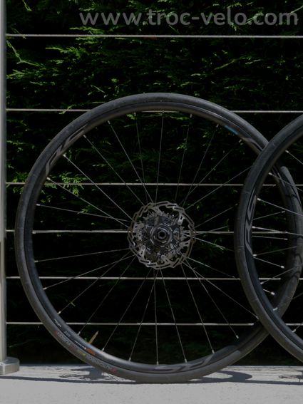 Paire de roues Shimano WH-RS171 Disc + pneumatiques, disques et cassette - 3