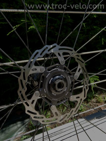 Paire de roues Shimano WH-RS171 Disc + pneumatiques, disques et cassette - 6