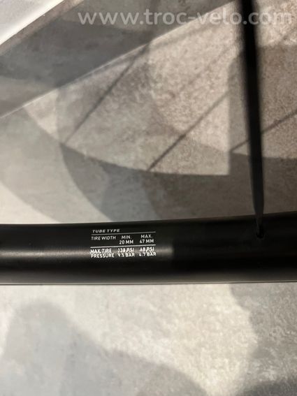 Roues carbone DT SWISS - 3