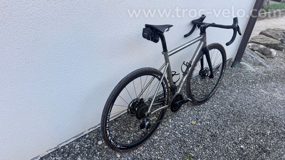 Léon Genus Titane 2024 - Sram Force AXS - 160mm - Capteur de Puissance - 6