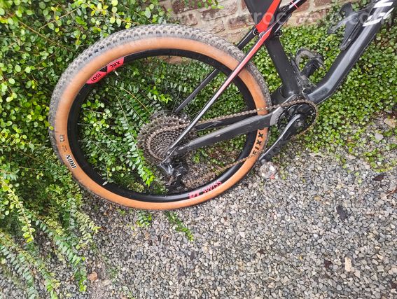 vtt xl canyon lux slx 9  - 3