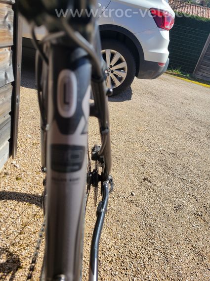 Scott Sportster Hybrid - Taille L - Disques Hydrau - 2 paires pneus - 4