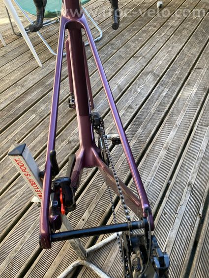 Canyon ultimate CF SLX 8 DI2 sans roue - 3