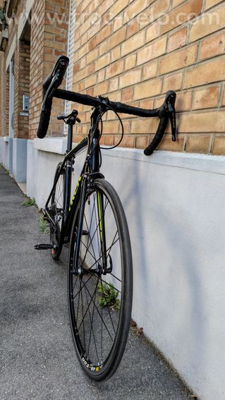 Vélo de route aluminium Trek Emonda ALR 5 révisé - 2