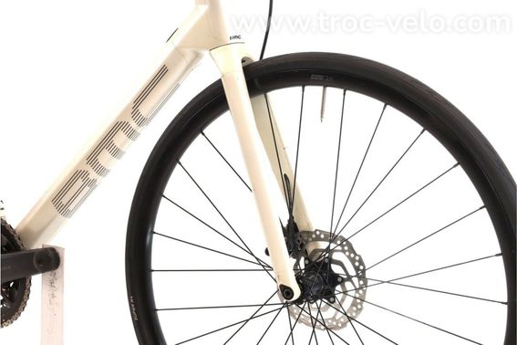 Produit Reconditionne    Bmc Roadmachine Three Di2 12v    Blanc   Velo De Route   Bon Etat - 5