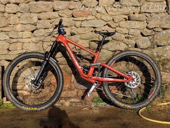 VTT spécialized enduro comp URGENT