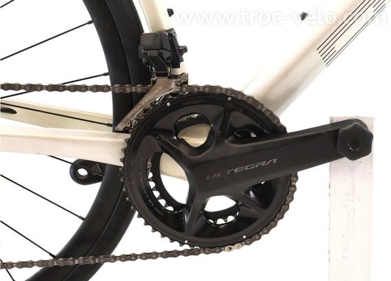 Produit Reconditionne Bmc Roadmachine Three Di2 12v Blanc Velo De Route Tres Bon Etat - 4