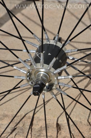 Roue avant Spinergy - 28 rayons - 700 C - Clincher wheel - 7