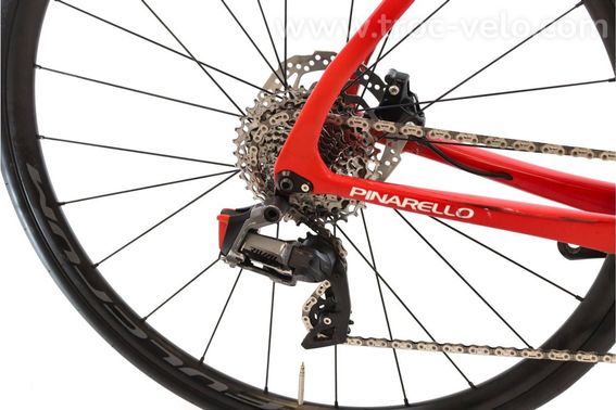 Produit Reconditionne Pinarello Paris Axs 12v Rouge Velo De Route Tres Bon Etat - 3