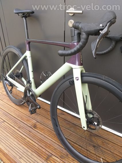 Velo de route focus izalco max 8.8 2024 t 56 etat neuf roues carbone - 3