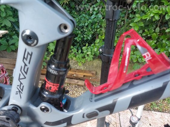 VT SCOTT SPARK 720 - 3