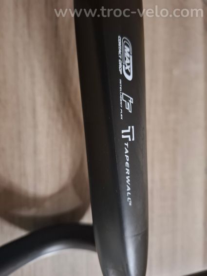 Cintre aeston c70 carbone - 3