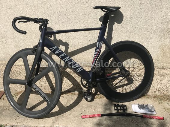 Fixie Aventon Mataro