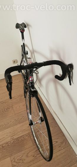 Velo de route carbone Felino Léone taille L - 7