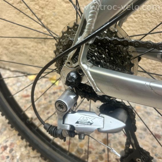 Je vends mon VTT de la marque SCOTT modèle ASPEN - 6