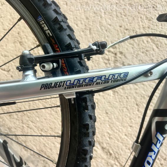 Je vends mon VTT de la marque SCOTT modèle ASPEN - 15