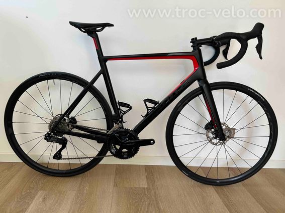 Colnago V3 disc Shimano 105 DI2